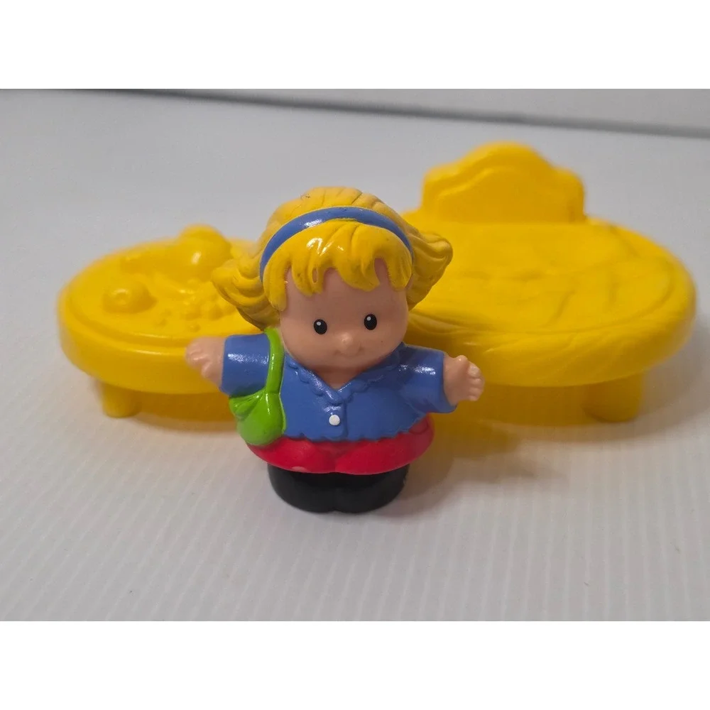 Mattel Little People Doll‎ Lot 2001 Figure with Yellow Furniture